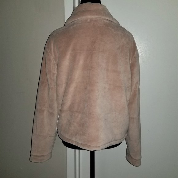 Final Price🌼Blush Pink Quilted Velvet Jacket - L - Picture 3 of 5